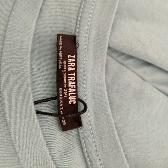 Side Ruffled Dress - Picture 5 of 5